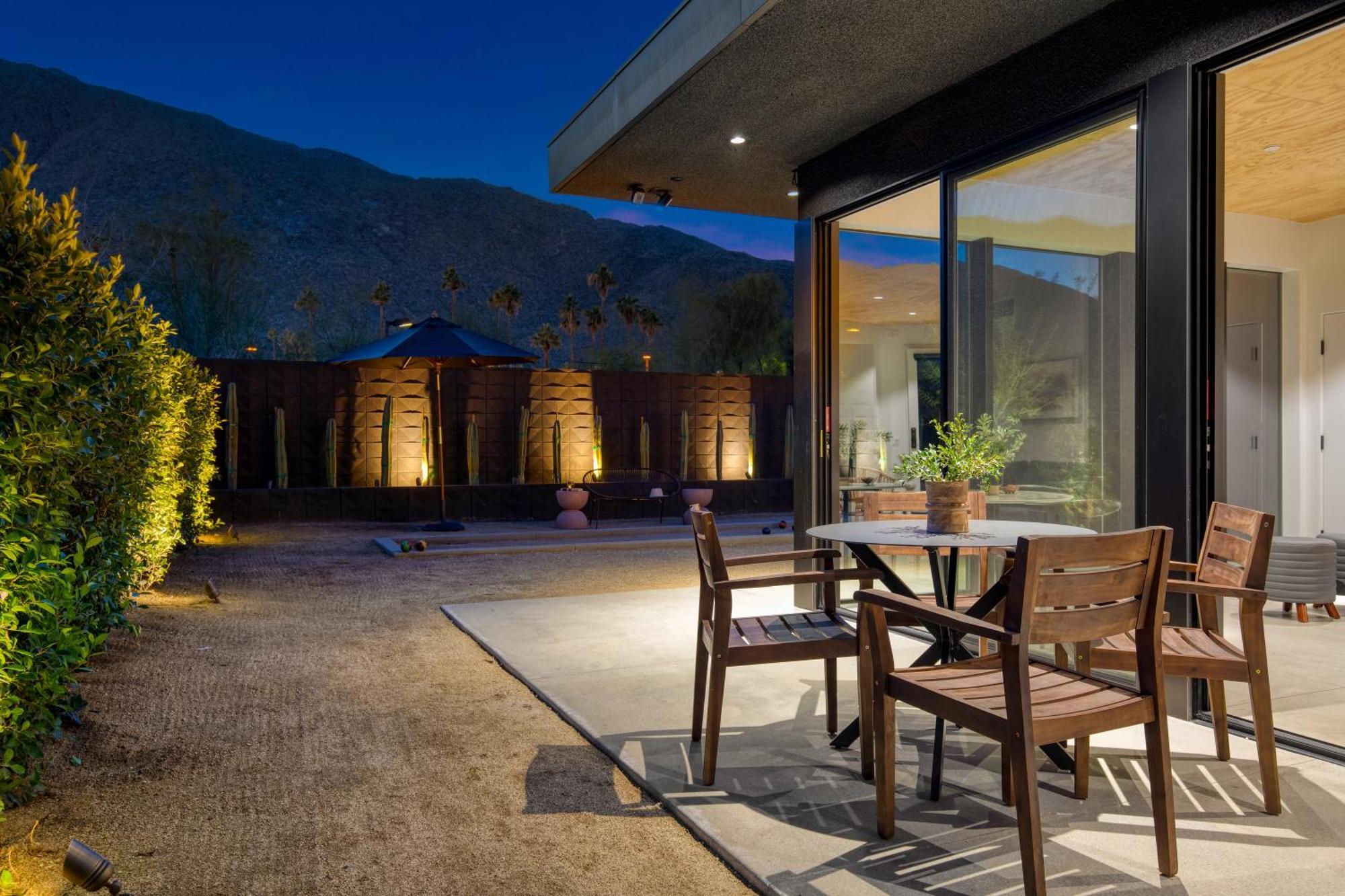 Blackhaus By Avantstay Ada Modern Rooms, Pool & Bbq Palm Springs Ngoại thất bức ảnh