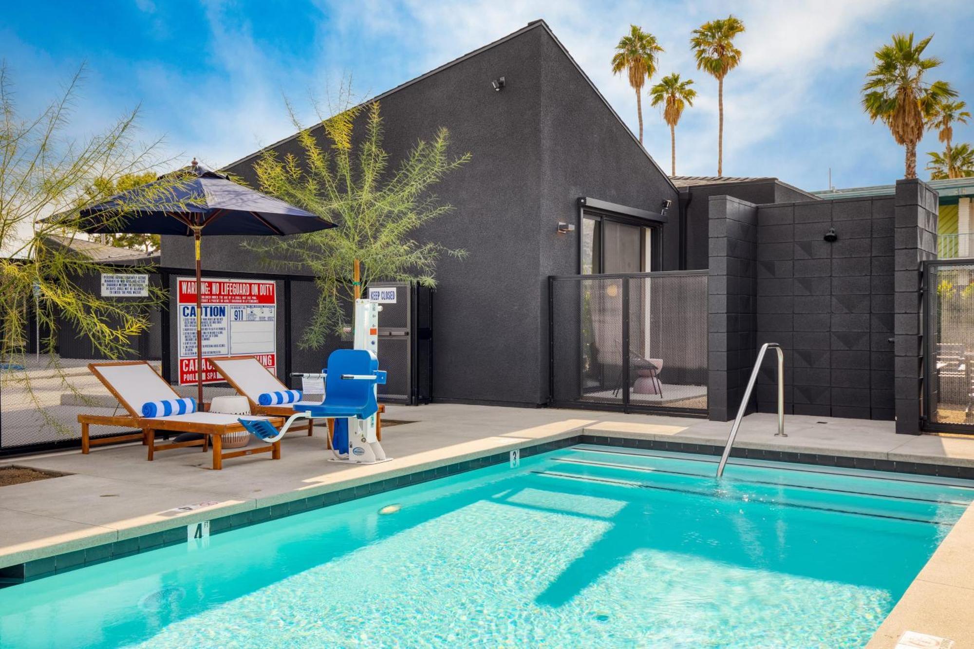 Blackhaus By Avantstay Ada Modern Rooms, Pool & Bbq Palm Springs Ngoại thất bức ảnh